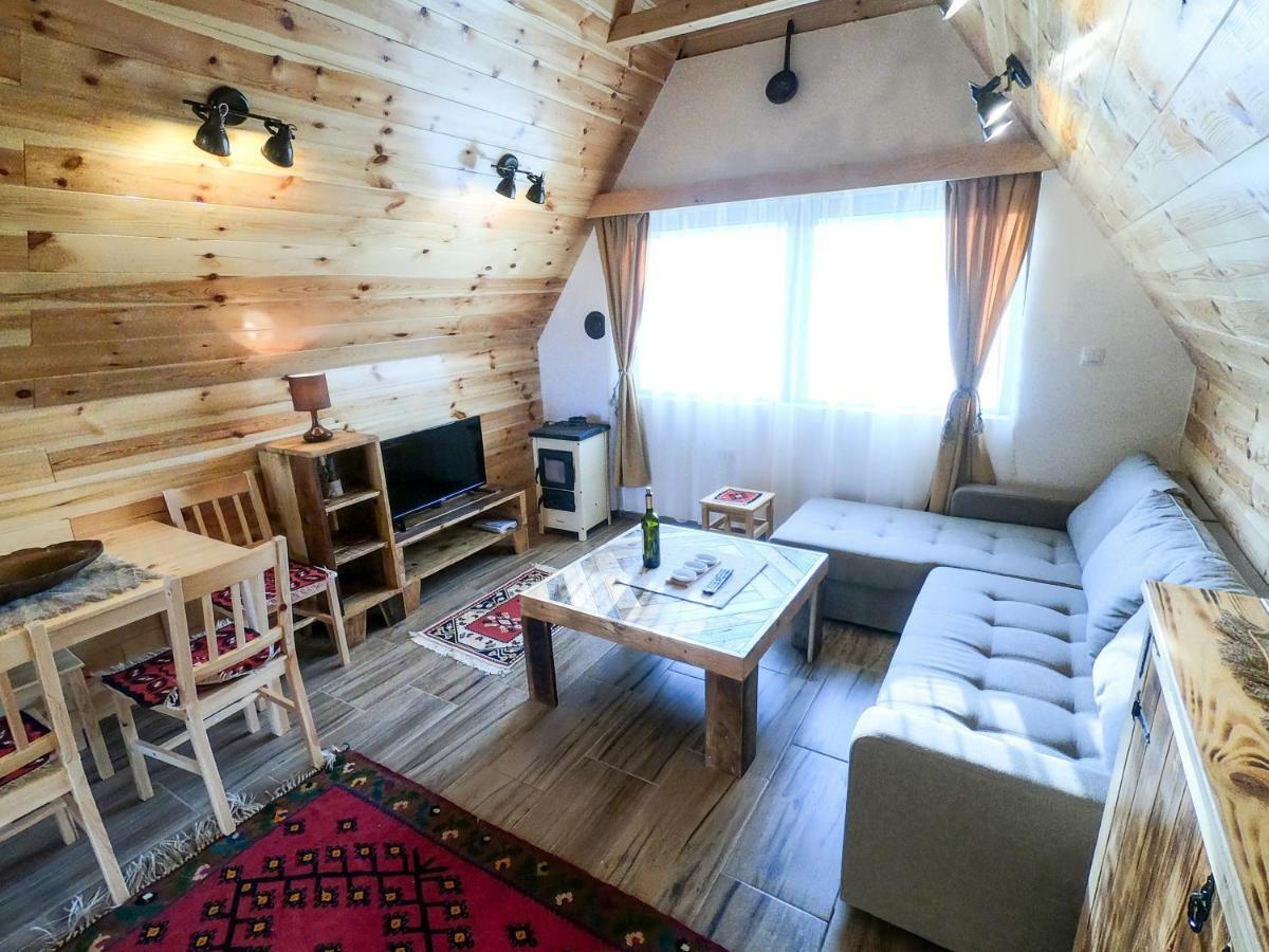 Etno Selo Smrcevo Brdo Apartamento Žabljak Exterior foto